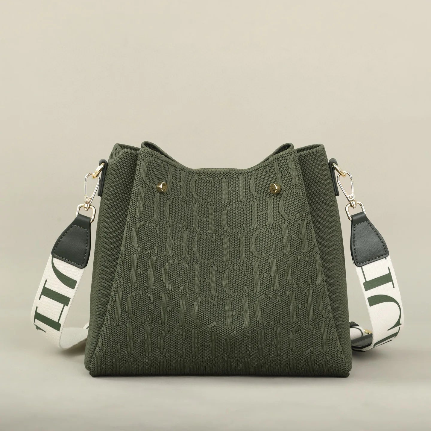 Carolina Herrera Stylish Women's Crossbody Bag Large Capacity Versatile Commuter Style Women's Flyknit Shoulder Bag