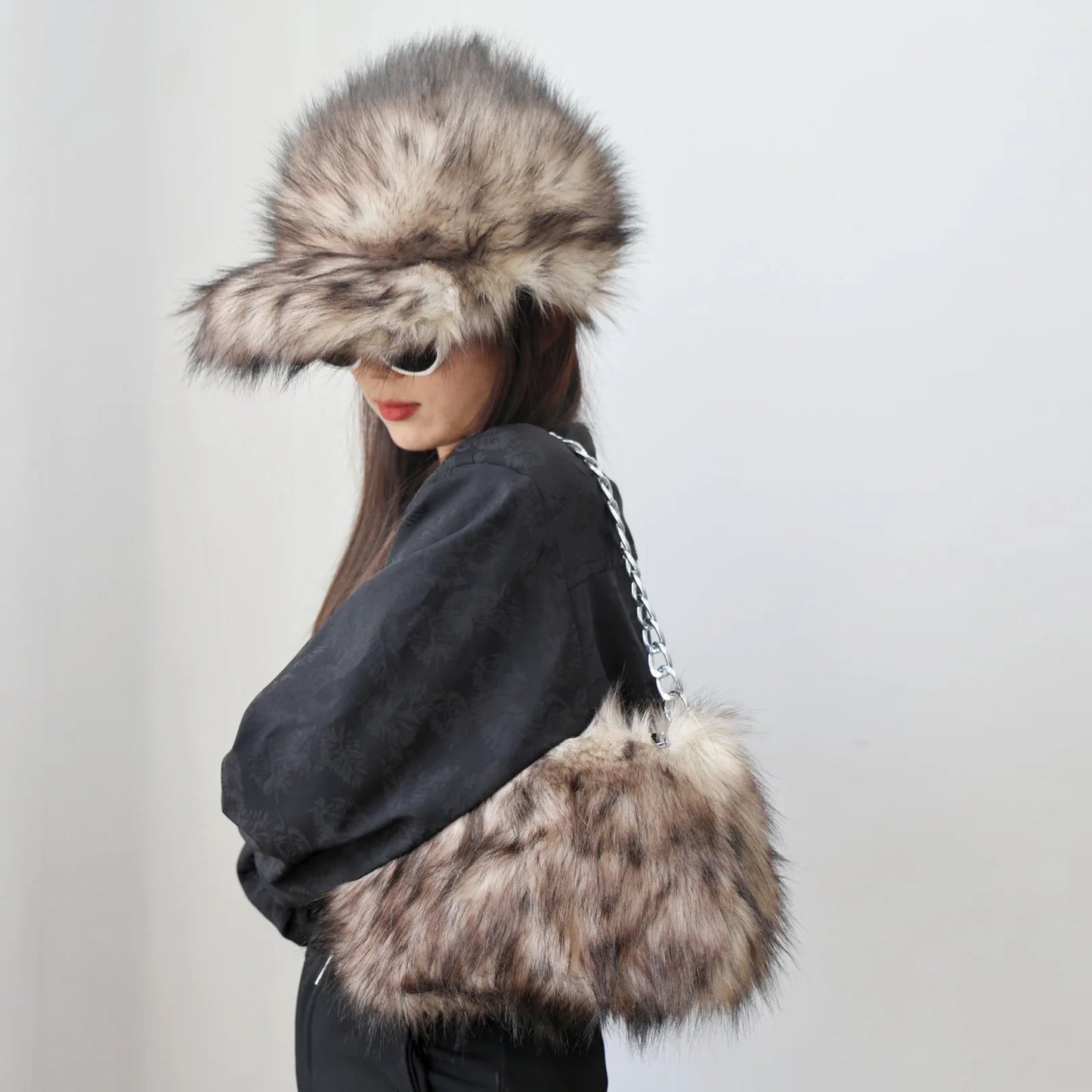 New Faux Fur Leopard Shoulder Bag Women's Autumn Winter Chain Handbags Ladies Leopard Print Clutch Purses Fluffy Top Handle Bags