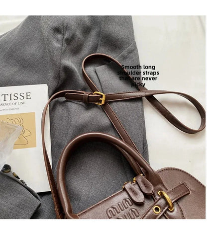 Fashionable Retro Shell Handbag Women's Crossbody Bag Versatile Autumn Winter Handbag Single Shoulder Bag with Zipper Closure