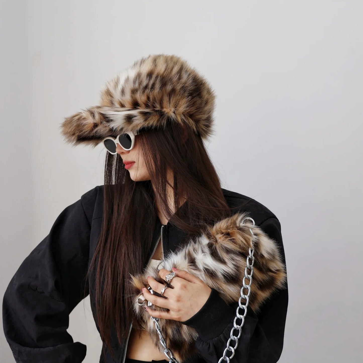 New Faux Fur Leopard Shoulder Bag Women's Autumn Winter Chain Handbags Ladies Leopard Print Clutch Purses Fluffy Top Handle Bags