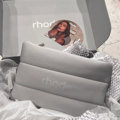 Popular Fashion Lip Gloss Lipstick Long Lasting Moisturizing Hydrating Ribbon Waterproof Powder Blusher Stick Girl Makeup