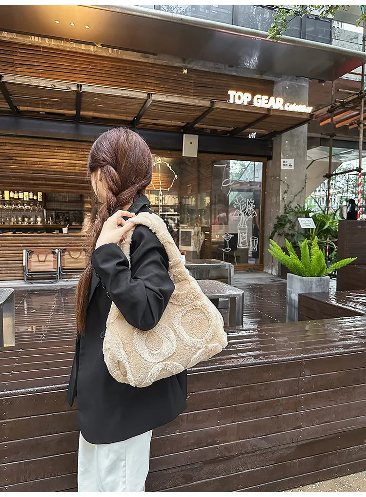 Faux Fur Tote Bag High Quality Plush Handbag Women Fall Winter Vintage Fashion Large Capacity Shoulder Bag