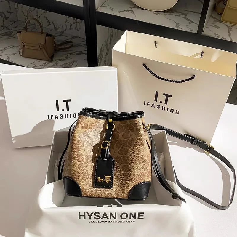 Light luxury women's handbag, retro carriage drawstring bucket bag, 2025 new style bag, high-end single shoulder crossbody bag