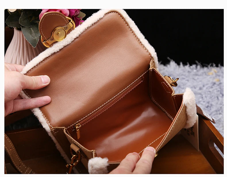 Luxury brand women's bag high-end designer 2024 new autumn and winter plush handbag single shoulder crossbody small square bag