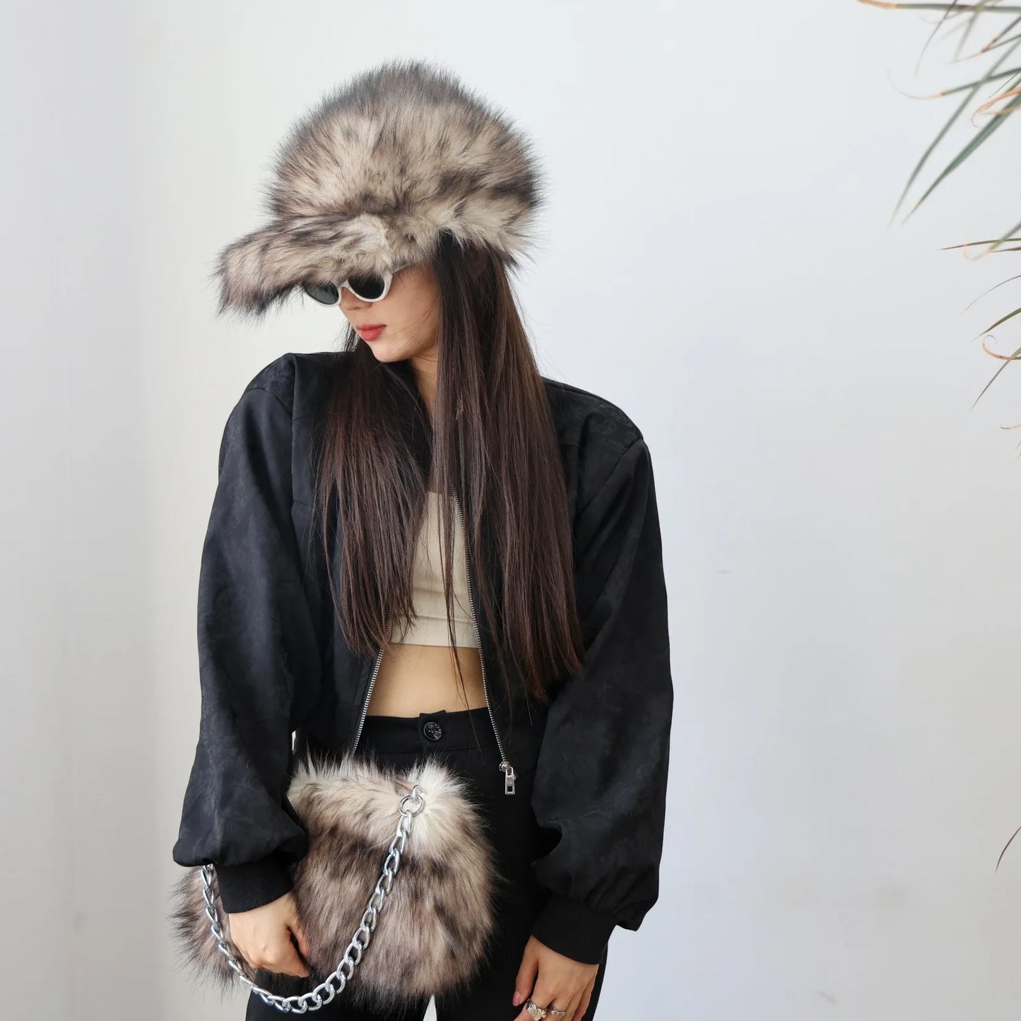 New Faux Fur Leopard Shoulder Bag Women's Autumn Winter Chain Handbags Ladies Leopard Print Clutch Purses Fluffy Top Handle Bags