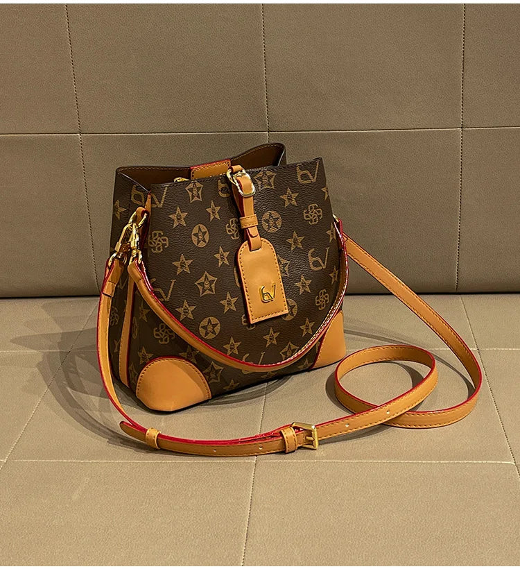 Light luxury brand handbag 2024 new autumn and winter high-end fashion designer bucket bag, single shoulder crossbody bag