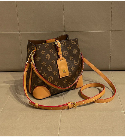 Light luxury brand handbag 2024 new autumn and winter high-end fashion designer bucket bag, single shoulder crossbody bag