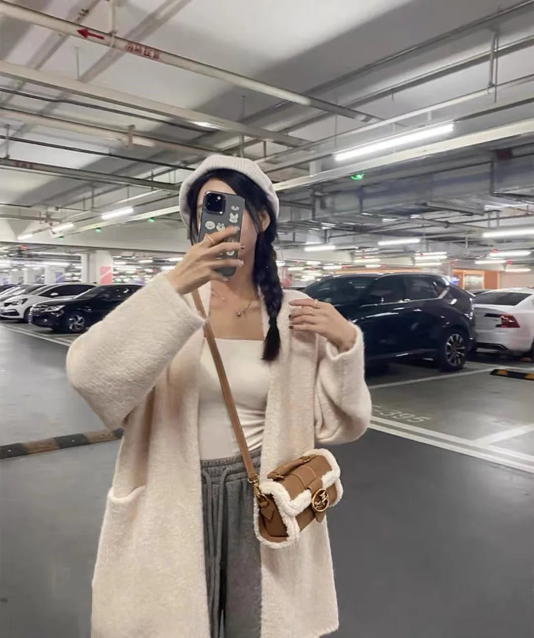 Luxury brand women's bag high-end designer 2024 new autumn and winter plush handbag single shoulder crossbody small square bag