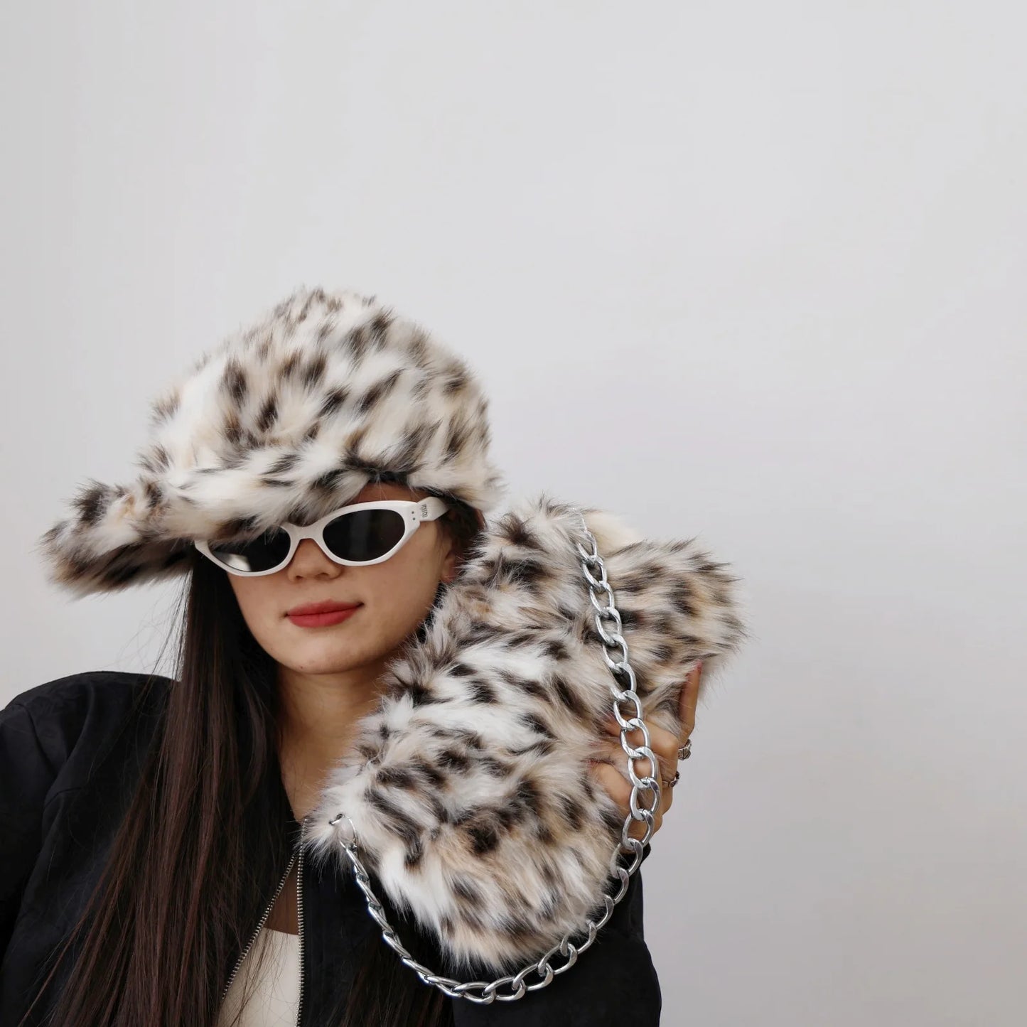 New Faux Fur Leopard Shoulder Bag Women's Autumn Winter Chain Handbags Ladies Leopard Print Clutch Purses Fluffy Top Handle Bags