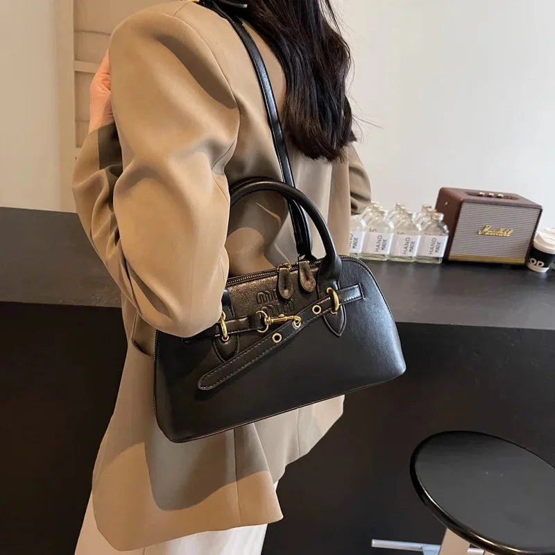 Fashionable Retro Shell Handbag Women's Crossbody Bag Versatile Autumn Winter Handbag Single Shoulder Bag with Zipper Closure