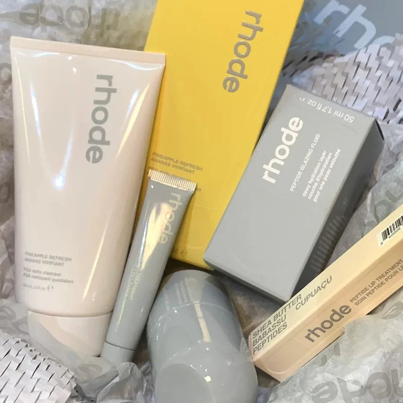 Popular Fashion Lip Gloss Lipstick Long Lasting Moisturizing Hydrating Ribbon Waterproof Powder Blusher Stick Girl Makeup