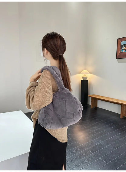 Faux Fur Tote Bag High Quality Plush Handbag Women Fall Winter Vintage Fashion Large Capacity Shoulder Bag