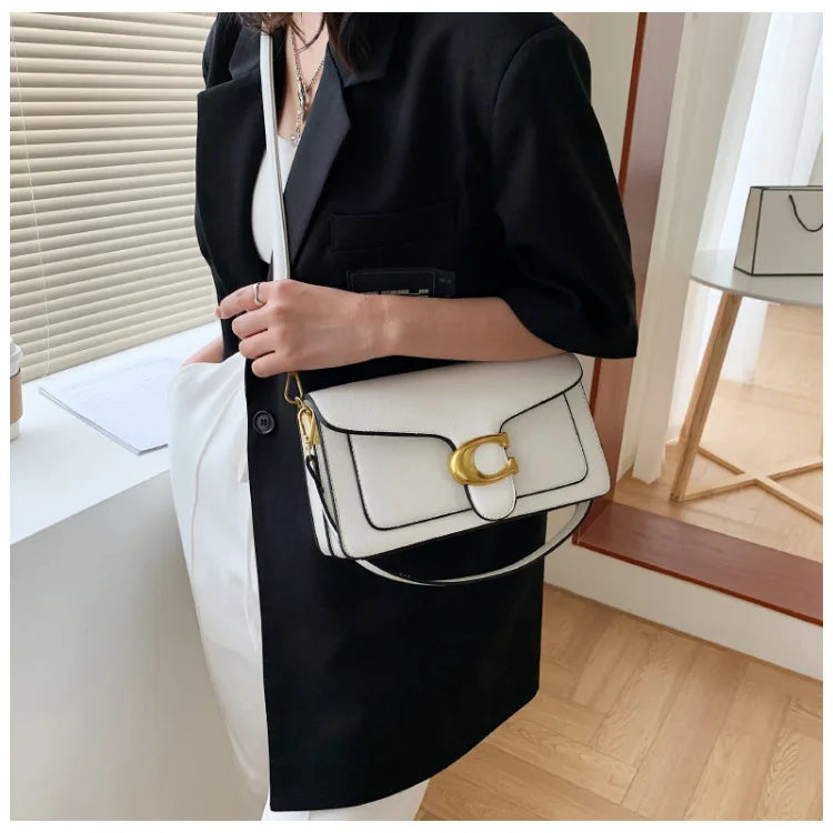2025 New Handheld Chain Crossbody Bag Versatile Fragrance Underarm Shoulder Bag