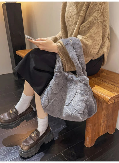 Faux Fur Tote Bag High Quality Plush Handbag Women Fall Winter Vintage Fashion Large Capacity Shoulder Bag