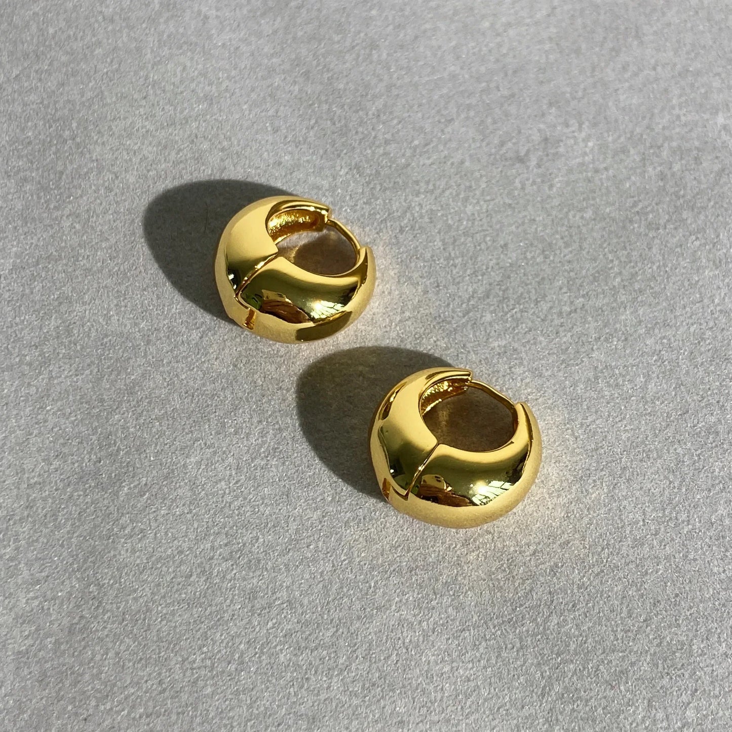 LATS Punk Oval Hoop Earrings Metallic Geometric Ear Buckle Minimalist Style U-shaped Ear Buckle Daily Life Earring Accessories