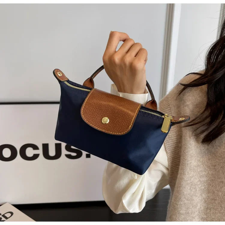 New Hot Sale Of The Season Fashionable Women's Plaid Canvas Dumpling Bag Crossbody Shoulder Bag Lightweight for Autumn Winter Ve