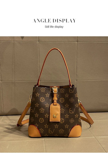 Light luxury brand handbag 2024 new autumn and winter high-end fashion designer bucket bag, single shoulder crossbody bag