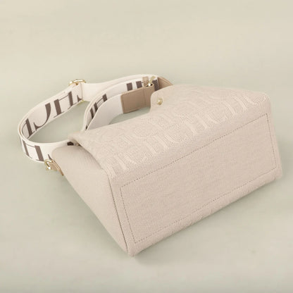 Carolina Herrera Stylish Women's Crossbody Bag Large Capacity Versatile Commuter Style Women's Flyknit Shoulder Bag