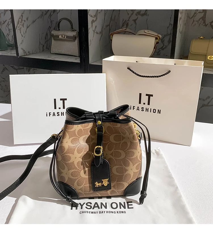 Light luxury women's handbag, retro carriage drawstring bucket bag, 2025 new style bag, high-end single shoulder crossbody bag