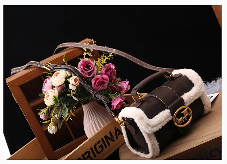 Luxury brand women's bag high-end designer 2024 new autumn and winter plush handbag single shoulder crossbody small square bag