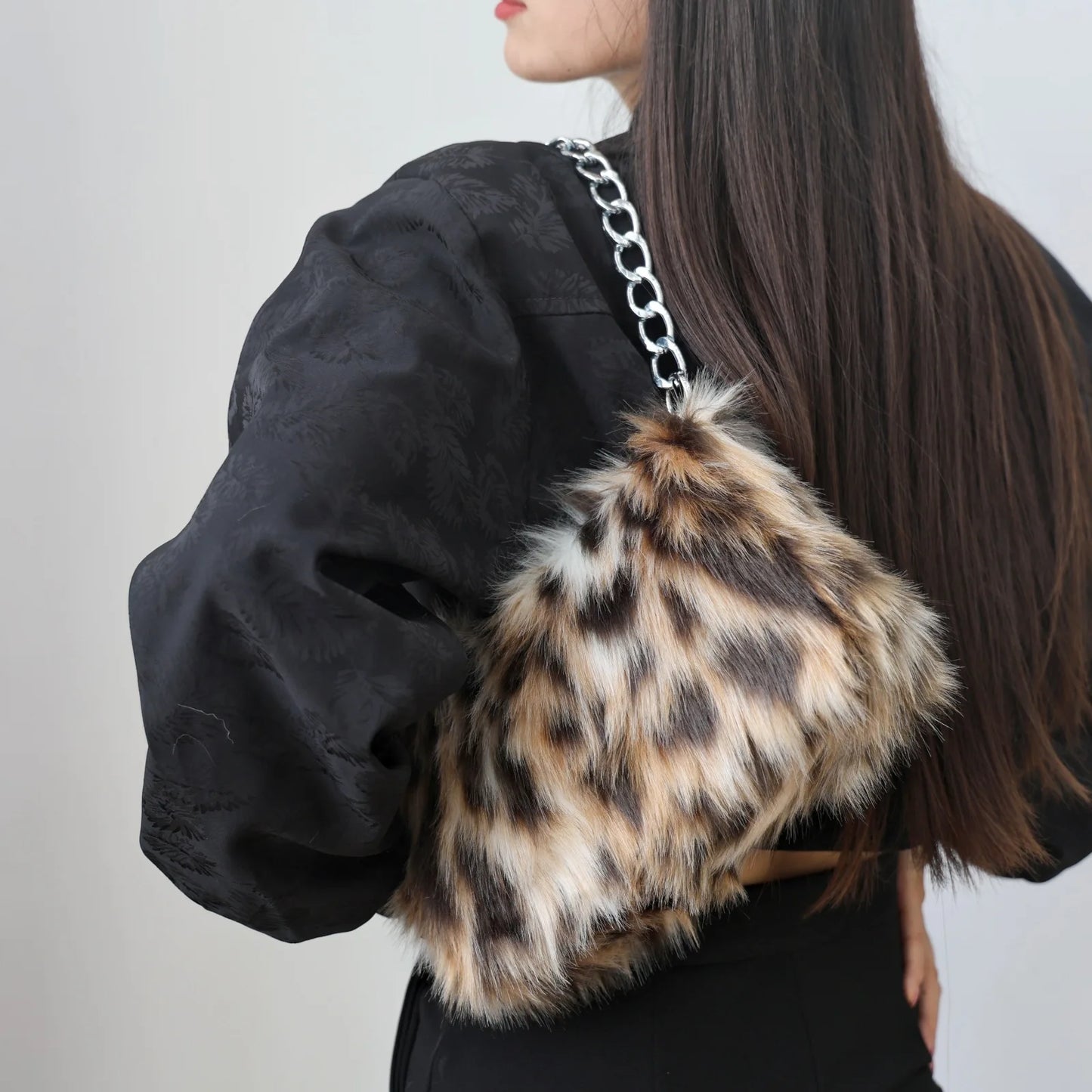 New Faux Fur Leopard Shoulder Bag Women's Autumn Winter Chain Handbags Ladies Leopard Print Clutch Purses Fluffy Top Handle Bags