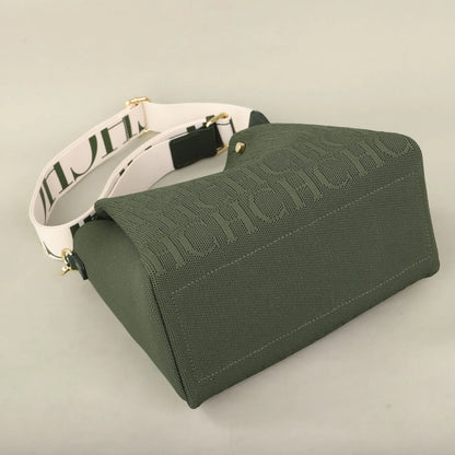 Carolina Herrera Stylish Women's Crossbody Bag Large Capacity Versatile Commuter Style Women's Flyknit Shoulder Bag