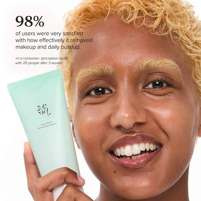 Korean Green Plum Refreshing Cleanser for Gentle Daily Wash Facial Foaming Cleanser Deeply Cleansing Oil Control Moisturizing