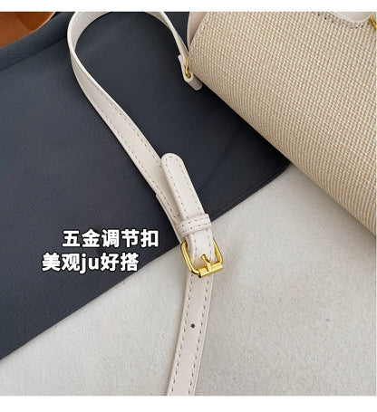 Stylish Quilted Women Messenger Bag - Waterproof Leather Crossbody Shoulder Bag With Adjustable Chain For Travel & Shopping