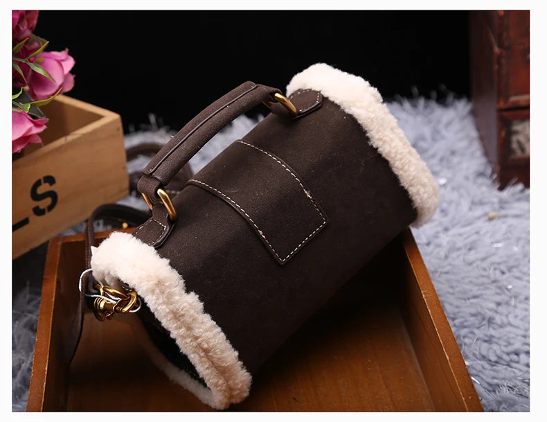 Luxury brand women's bag high-end designer 2024 new autumn and winter plush handbag single shoulder crossbody small square bag