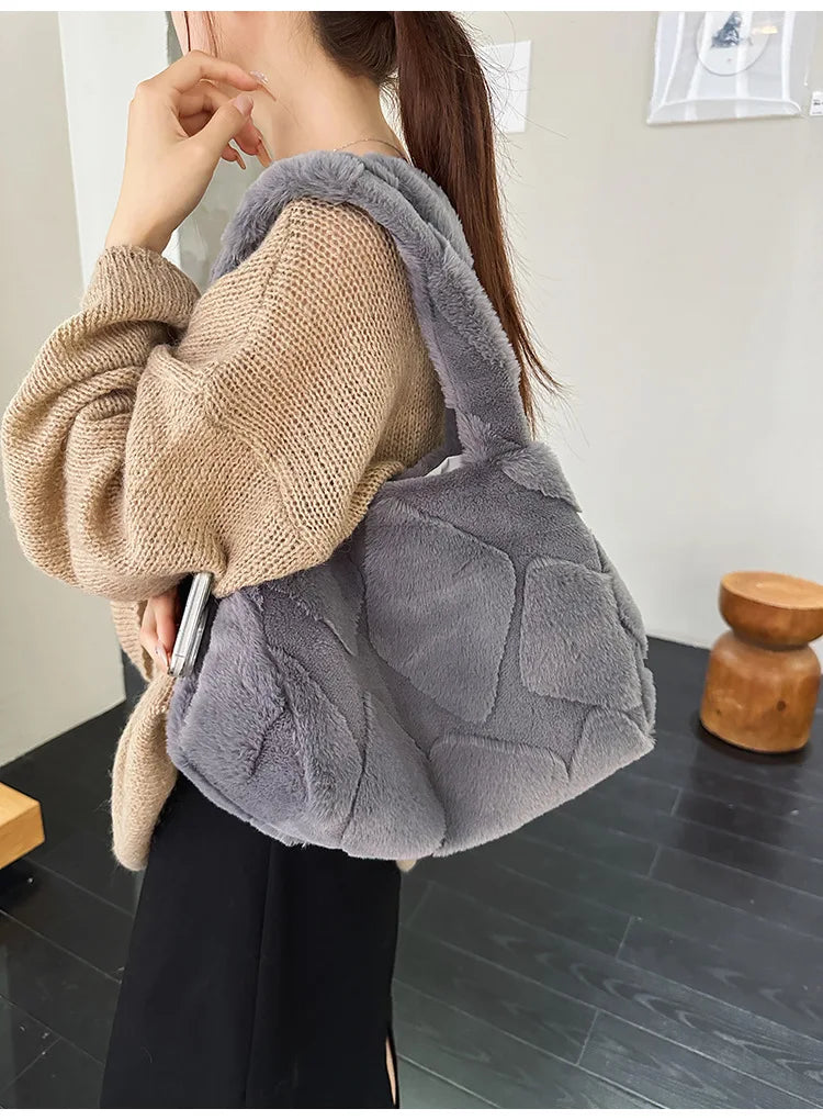 Faux Fur Tote Bag High Quality Plush Handbag Women Fall Winter Vintage Fashion Large Capacity Shoulder Bag
