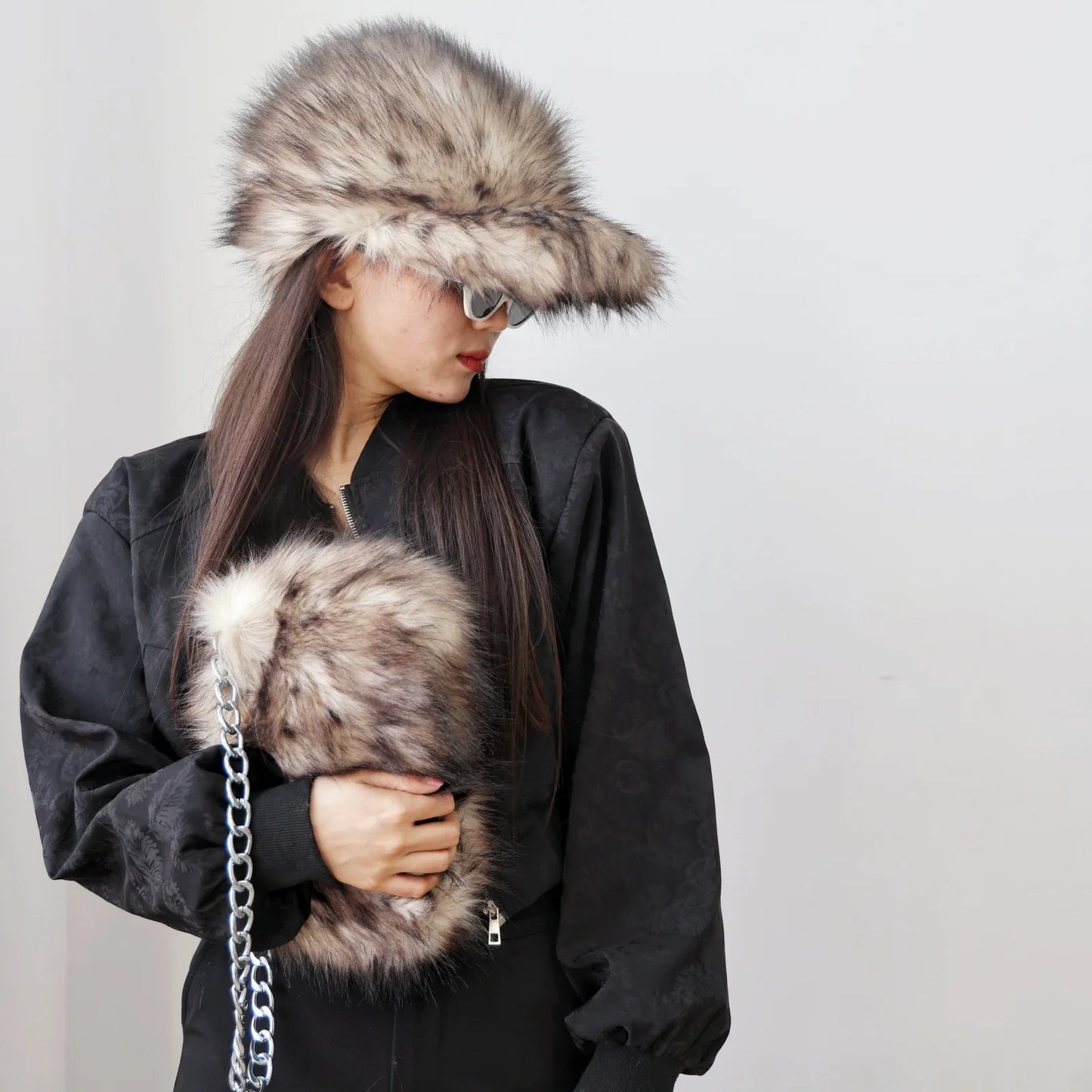 New Faux Fur Leopard Shoulder Bag Women's Autumn Winter Chain Handbags Ladies Leopard Print Clutch Purses Fluffy Top Handle Bags